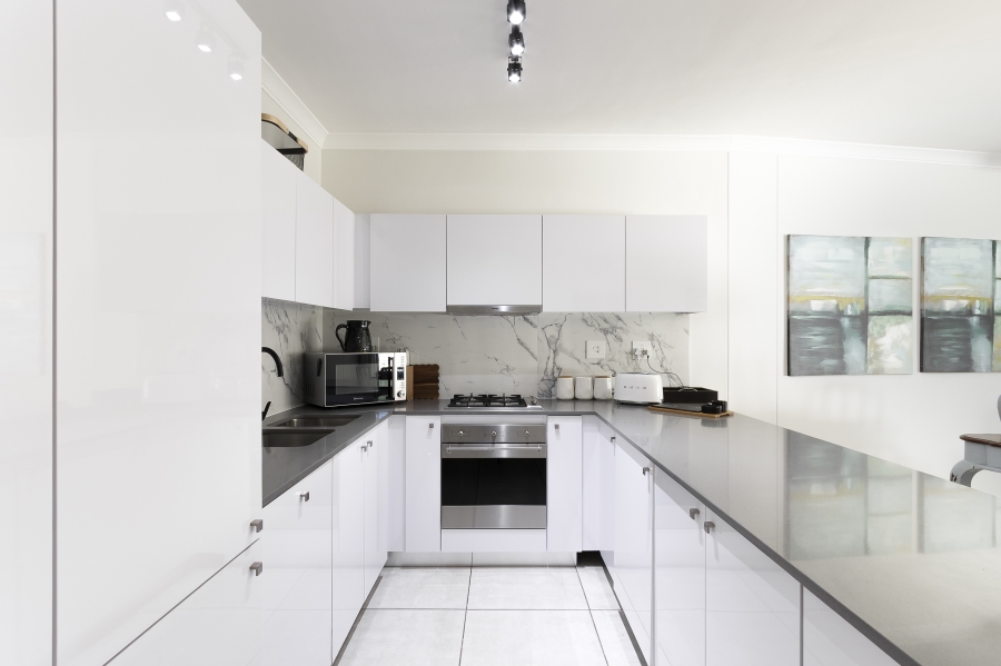 To Let 3 Bedroom Property for Rent in Paardevlei Western Cape